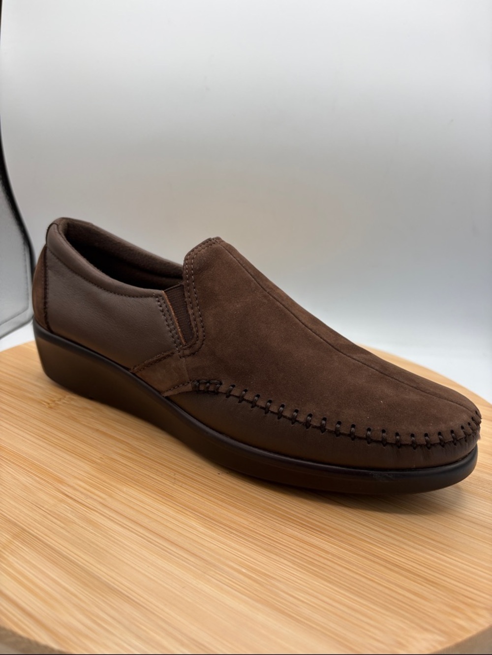 SAS Dream Loafer Womens SZ 8 Narrow  Suede Turf Coffee Brown Handcrafted USA
